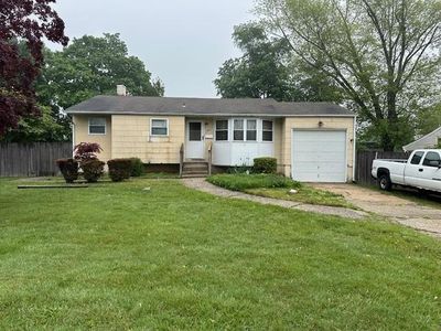 2819 Watch Hill Avenue, Medford, NY, 11763