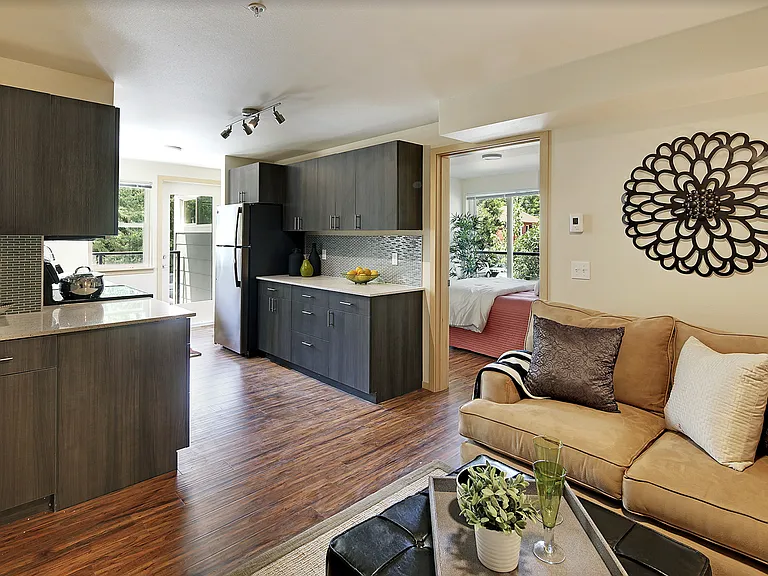 Glendale Apartments — Photo 4