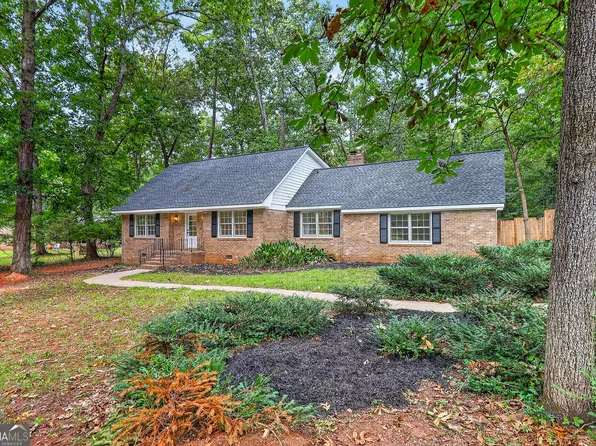255 Cedar Creek Dr, Athens, GA 30605