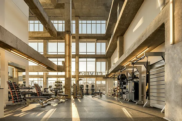 Rented by Stonehenge NYC LLC | media 9