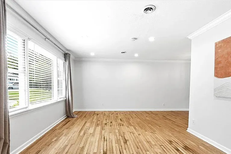 2806 Briarwood Dr SE — Photo 6