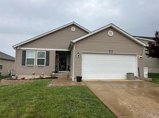 522 Rifle Ridge Dr, Wentzville, MO 63385