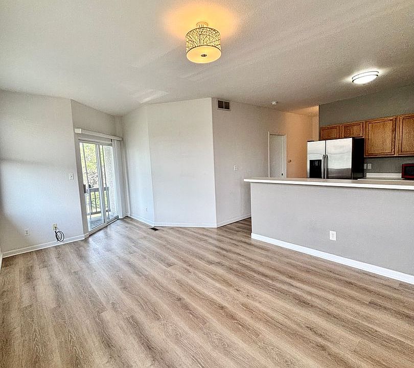 1st image of 10640 W 12th Ln APT D