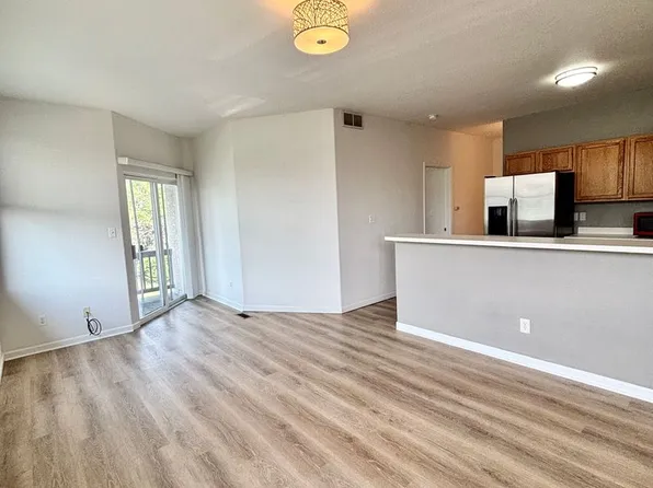 10640 W 12th Ln APT D, Lakewood, CO 80215