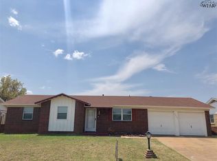 4032 Hooper Dr, Wichita Falls, TX 76306