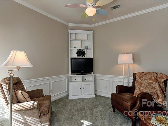 4th image of 6526 Carolina Commons Dr