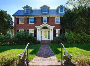 260 Dean Rd, Brookline, MA 02445