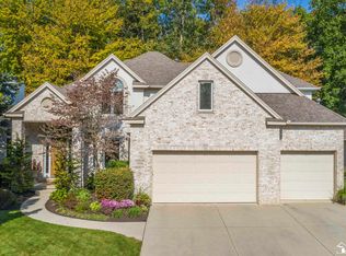 3918 Coachman Dr, Lambertville, MI 48144
