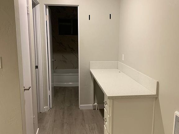 4th image of 4021 32nd St #4021