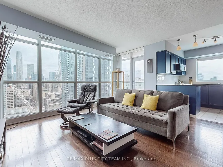 18 Yonge St #2904 — Photo 3