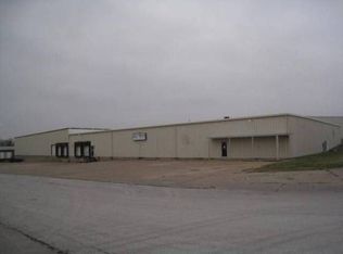 2723 S Commercial Dr, Quincy, IL 62305