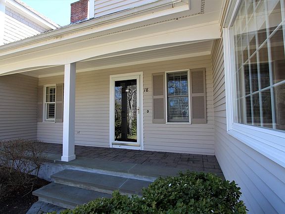 3rd image of 18 Westchester Way