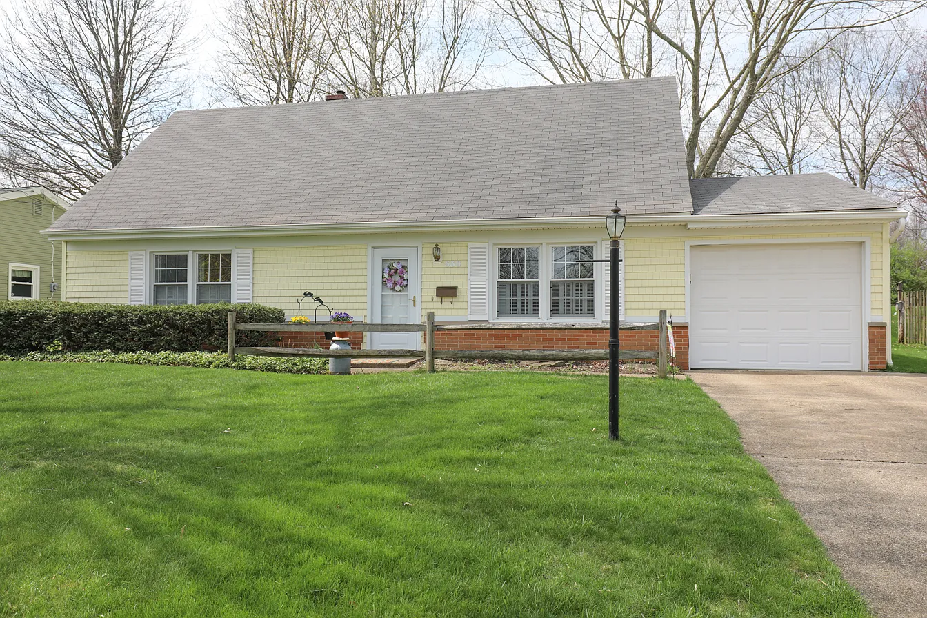 530 S Hillside Dr photo 1