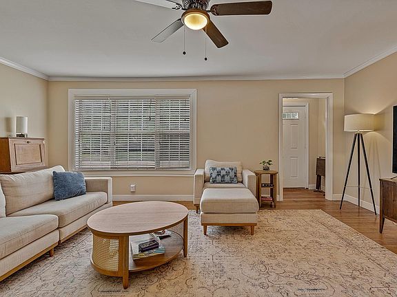 4th image of 522 Bill Hudgens St