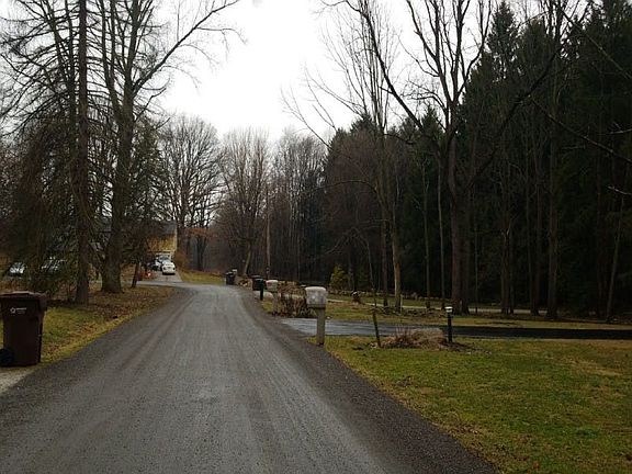 5th image of 5725 Farview Dr