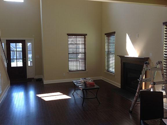 4th image of 5008 Republic Ave