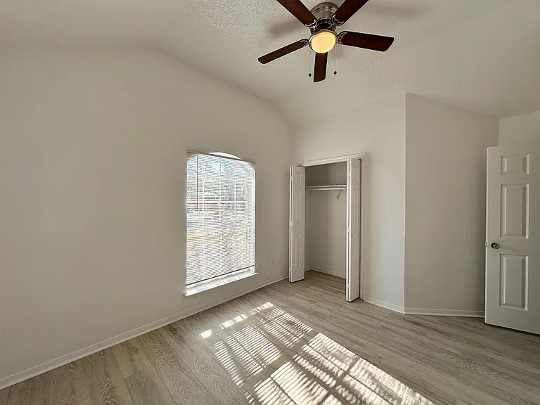3004 Sundown Ln — Photo 26
