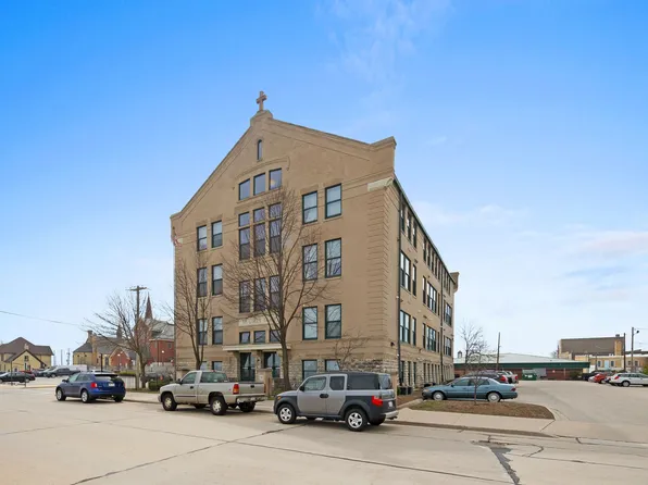 1800 Jefferson St, Two Rivers, WI 54241