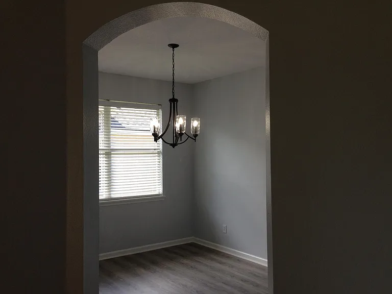2911 Spring Heather Pl — Photo 5