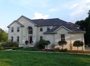 3952 Amhurst Dr, Hermitage, PA 16148
