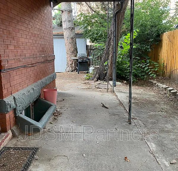 1260 Vine St #4 — Photo 19