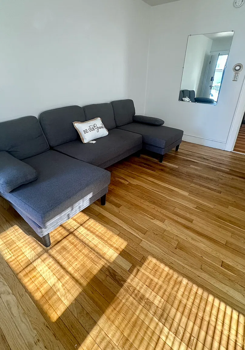 616 Harvard St — Photo 4