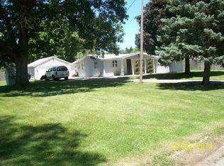 27347 Sunnyfield Dr, Elkhart, IN 46514