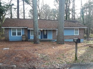 645 Jeb Stuart Dr, Jonesboro, GA 30238