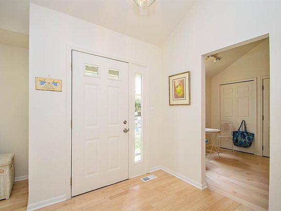 3rd image of 482 Village Oaks Ct