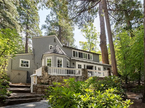 27844 Greenway Dr, Lake Arrowhead, CA 92352