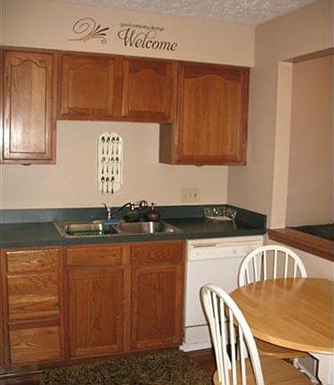 5th image of 1110 Windmill Way N