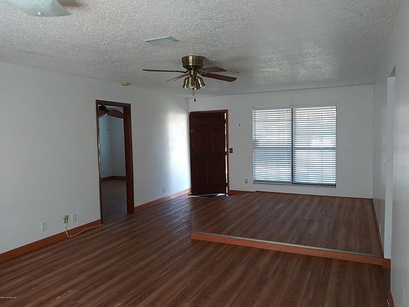 3rd image of 6286 Cranberry Ln W