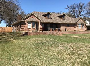 226 Sanchez Creek Dr, Weatherford, TX 76088