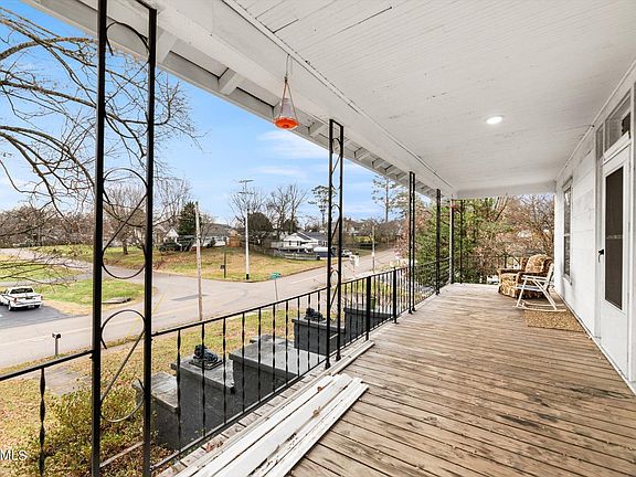 2nd image of 2601 Holbrook Dr