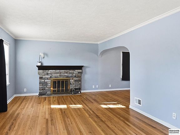 3rd image of 5020 Bedford Ave