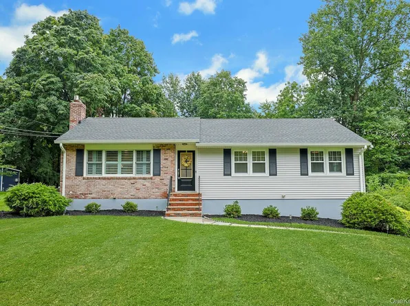 5 Prides Crossing, New City, NY 10956