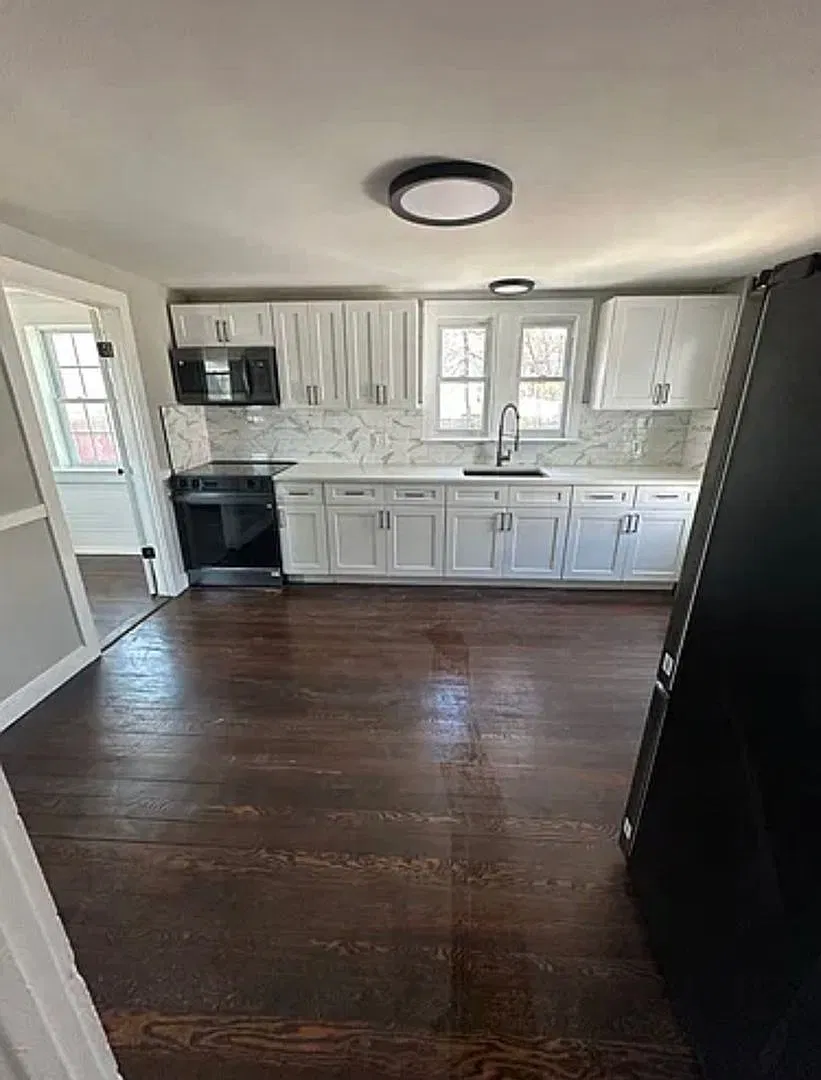 463 Main St, Torrington — Photo 2