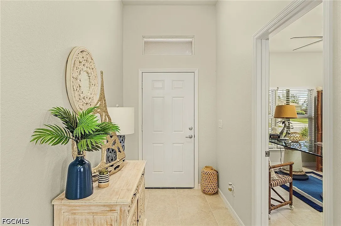 4 bed, 2.0 bath, 1695 sqft, $2,295 — Photo 3