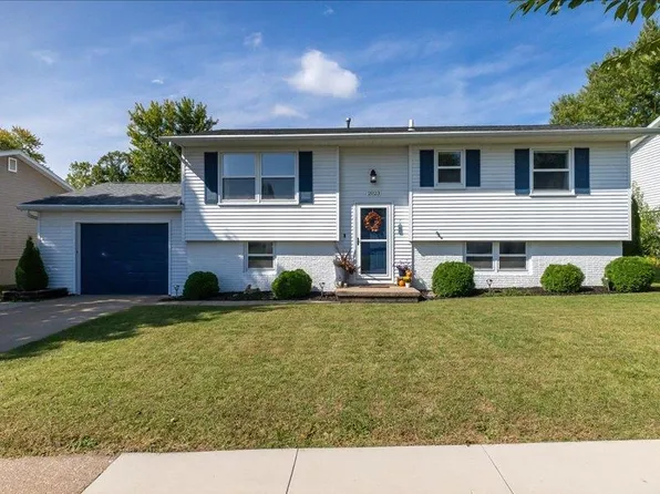 2023 Clifford St, Dubuque, IA 52002