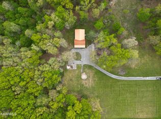 148 Gardner Rd, Deer Lodge, TN 37726