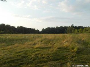 5700 Rossier Rd, Canandaigua, NY 14424