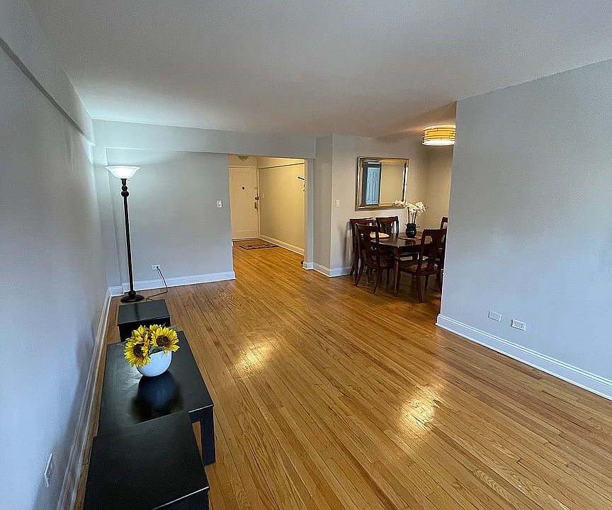 1st image of 11860 Metropolitan Ave APT 2B