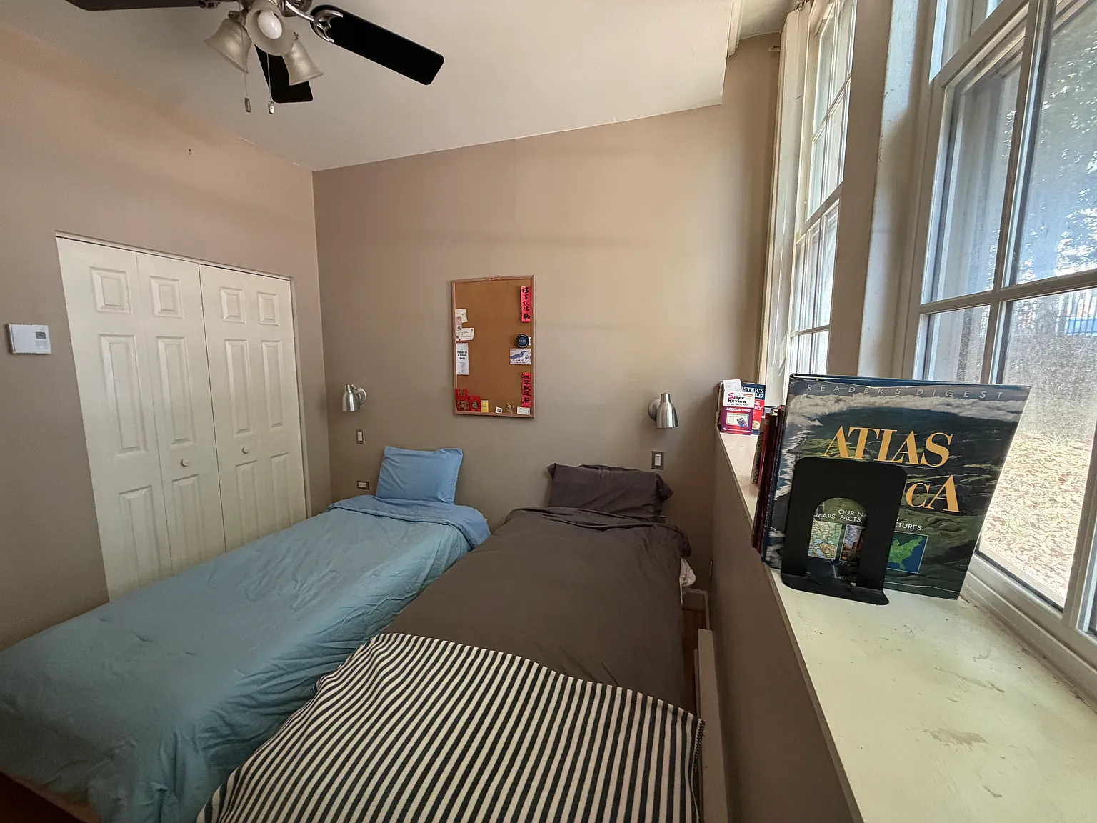 2 bed, 1052 sqft, $1,950 — Photo 4