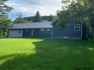 305 Old Quarry Rd, Feura Bush, NY 12067