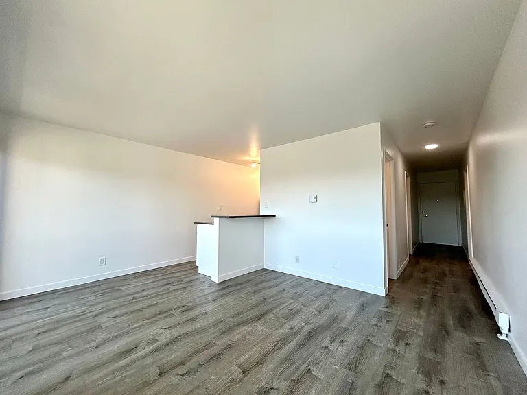 Village Vista Apartments — Photo 81