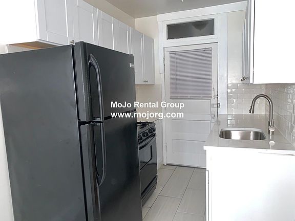 3rd image of 5051 N Glenwood Ave APT 2