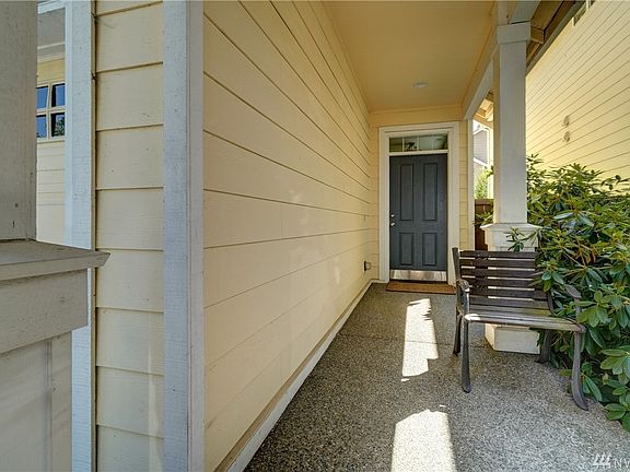 2nd image of 6032 Park St E
