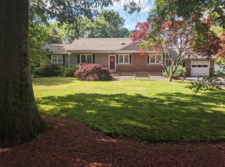 13 Tindall Rd, Robbinsville, NJ 08691