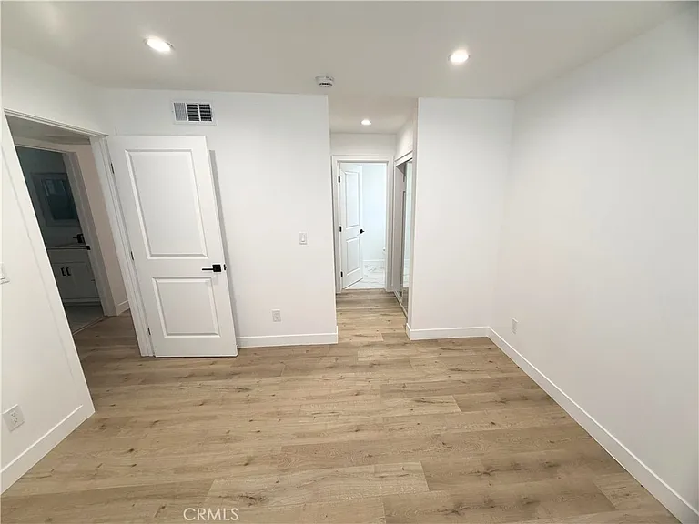 6709 Denny Ave #1/2 — Photo 10