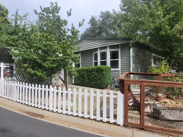 13932 Meda Dr, Grass Valley, CA 95949